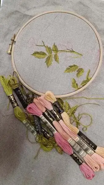 Broderie traditionnelle et choix des couleurs